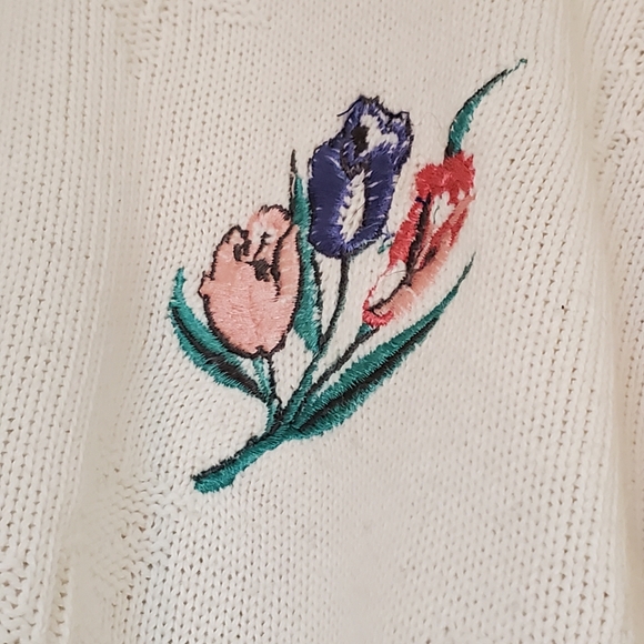 Vintage Worthington No Size White Knit Embroidered Short Sleeve Sweater - Picture 2 of 8